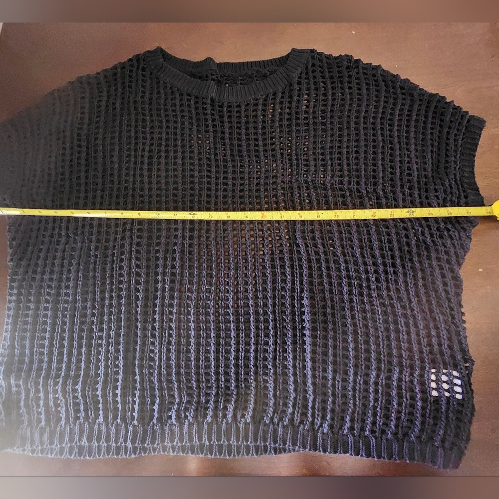 Crochet Open Weave Knit Eggshell Black Bohemian Top, Fishnet - Picture 4 of 12